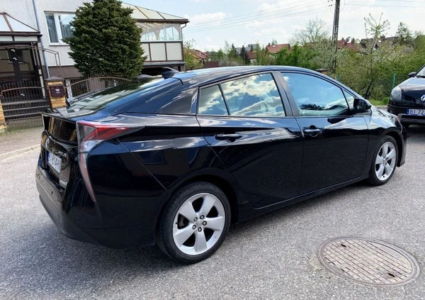 Toyota Prius cena 64900 przebieg: 225000, rok produkcji 2016 z Białystok małe 631